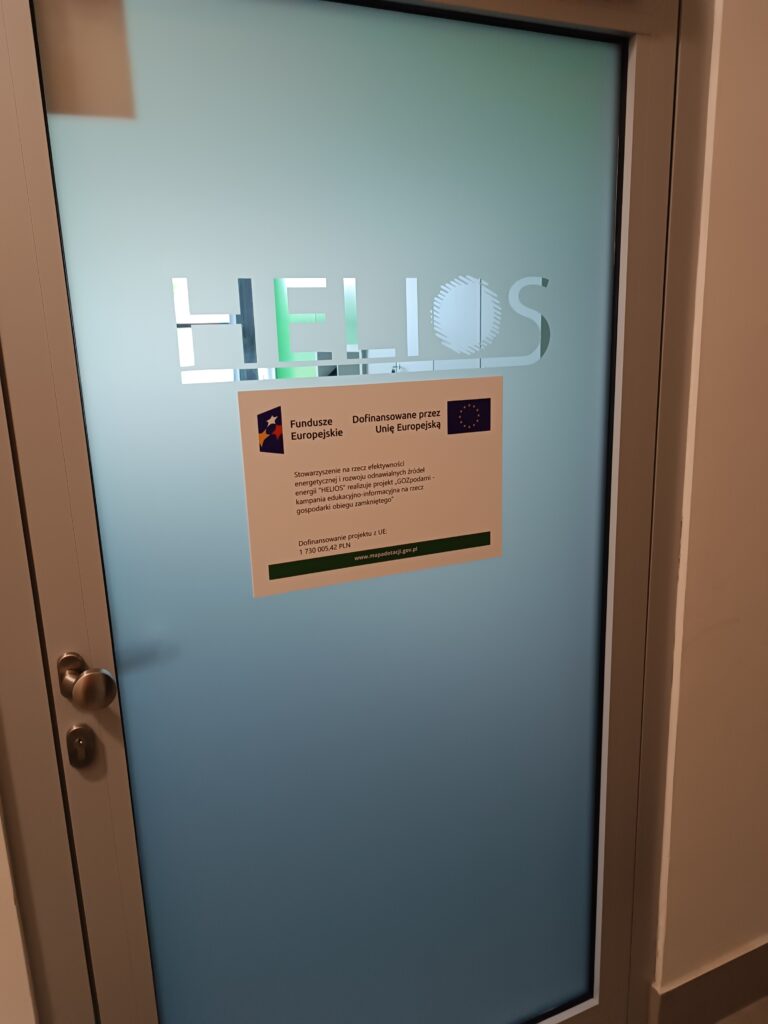 Plakat Projektu GOZpodarni w Naszym Biurze Plakat Helios 2 768x1024